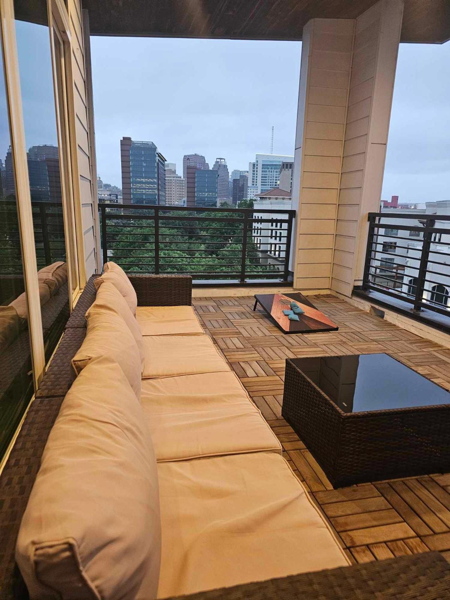 Riverwalk Penthouse Oasis W/Free Parking Gym Pool San Antonio Luaran gambar